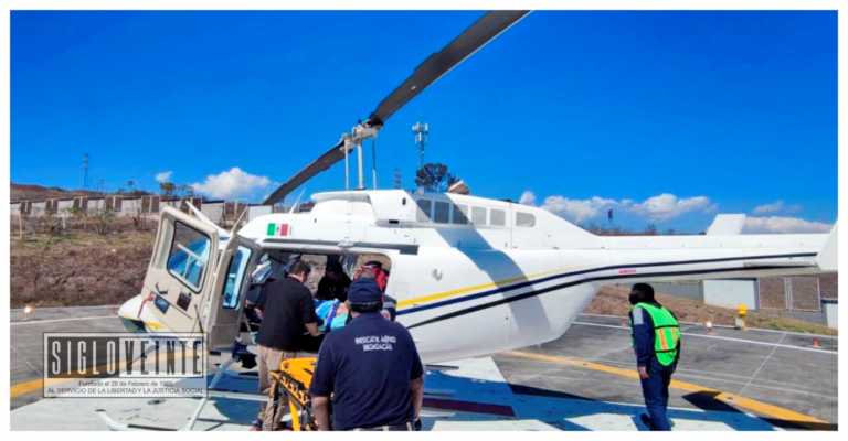 Luego del accidente en moto de ayer en la noche en Nocupétaro, trasladan a joven a Morelia por traumatismo craneoencefálico severo
