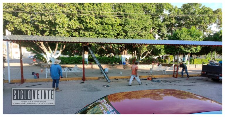 La instalación de la techumbre en el jardín Juárez de Cahuaro es una obra autorizada: Pablo Varona