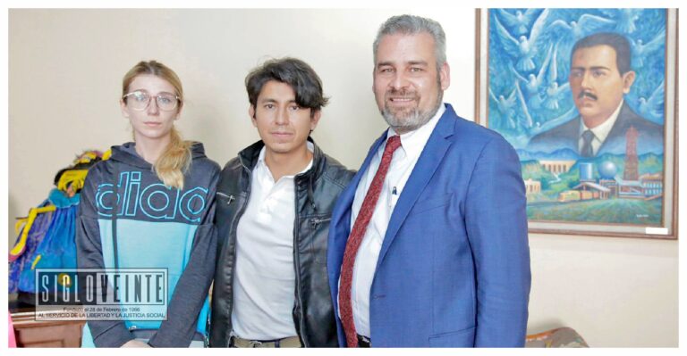 Recibe Ramírez Bedolla a deportista michoacano y su novia trasladados de la guerra en Ucrania
