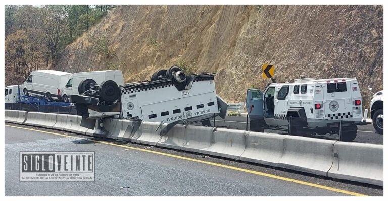 Muere un oficial de la Guardia Nacional al volcar camioneta en la autopista Maravatío-Morelia