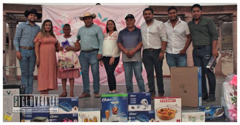 Celebra Ayuntamiento de Tuzantla el Día de la Madre en la tenencia de Paso de Tierra Caliente