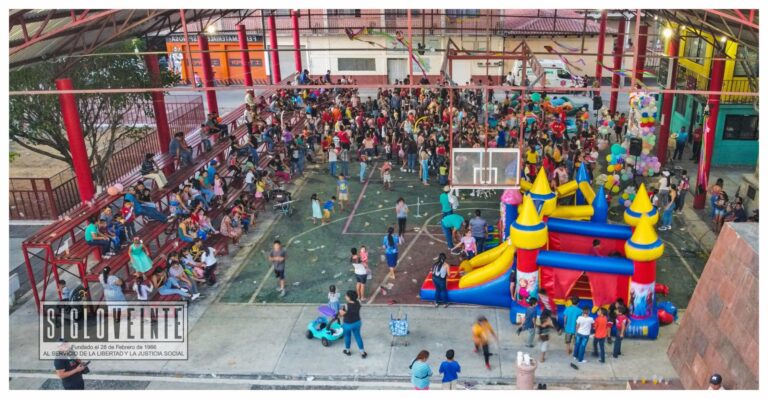 La niñez de Nocupétaro fue festejada en su día por el gobierno municipal