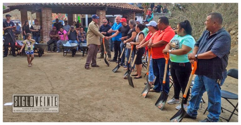 Trabajadores de la construcción fueron agasajados por el gobierno de Nocupétaro