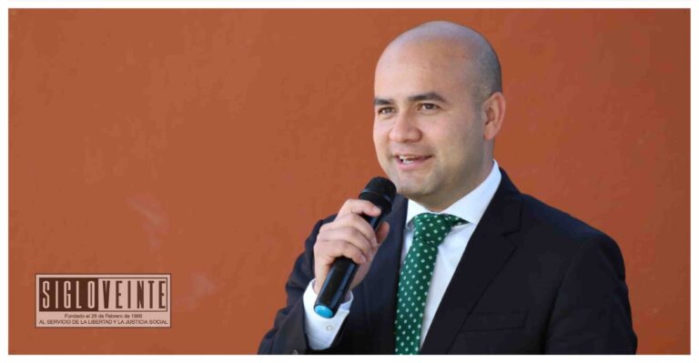 El extitular de la SEE Héctor Ayala, llama “ignorantes” al gobernador y la secretaria de Educación