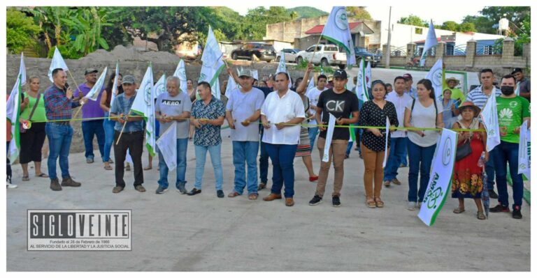 Estamos sirviendo al pueblo, a la gente, expresó Reynaldo Gómez al entregar obras del programa “Amor Por Mi Tierra” en Paso de Núñez
