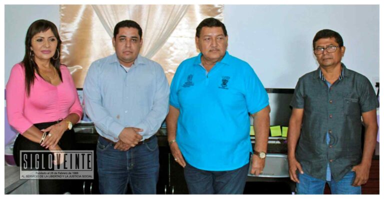 Alcaldesa de Tiquicheo y Administrador de Rentas de Huetamo, invitan a los dueños de coches y camionetas al programa de Regularización de Vehículos de Procedencia Extranjera