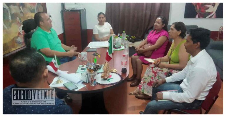 Acuerdan alcalde de Carácuaro y directora del ICATMI San Lucas impartir cursos de capacitación laboral