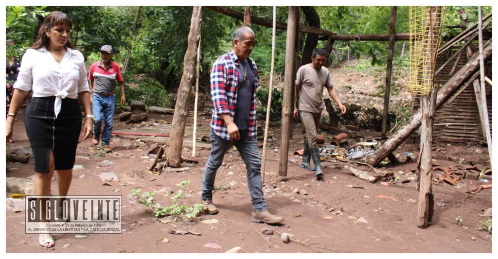 Apoya alcaldesa de Tiquicheo a los damnificados por las lluvias en la tenencia de San Miguel Canario