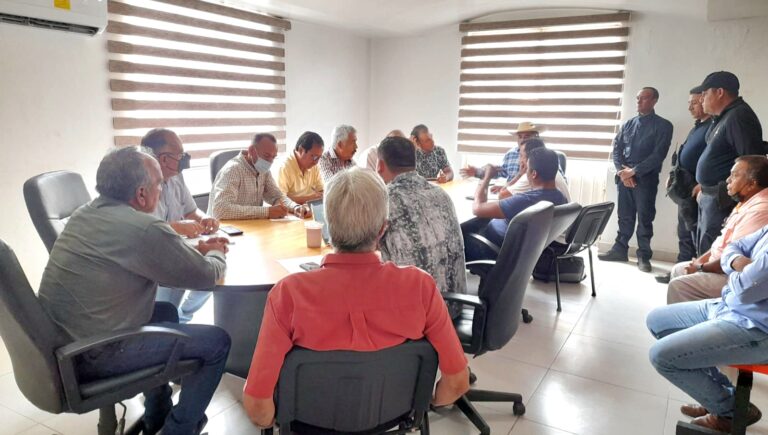 Garantizada la seguridad para las y los estudiantes de Tuzantla, la SSP y el Ayuntamiento coordinan acciones