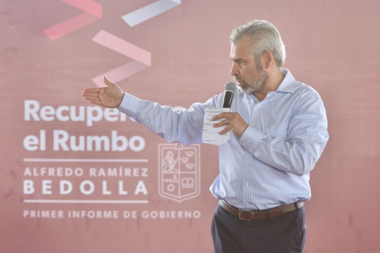 En Huetamo, Ramírez Bedolla se compromete a gestionar apoyo de la federación para modernizar la carretera Zitácuaro-Huetamo-San Lucas
