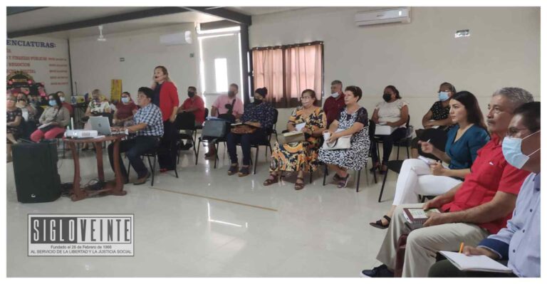 Imparten el Taller «La Ética, La Moral y El Civismo» a las autoridades educativas de la región Huetamo