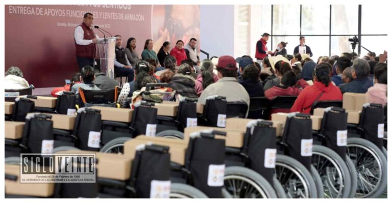 El DIF estatal y la SSM entregan apoyos a 467 personas con discapacidad de Huetamo, Tuzantla, entre otro municipio de