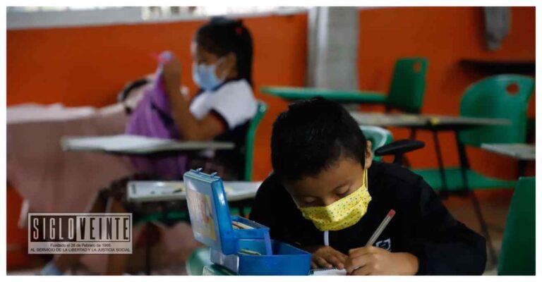 Informa la Secretaría de Educación del Estado que el uso del cubrebocas en las escuelas ya es voluntario