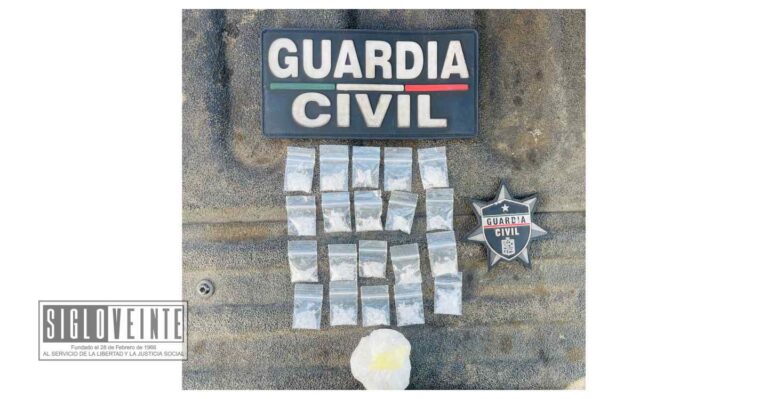 Detienen a dos distribuidoras de droga, les fueron decomisadas 20 dosis de metanfetamina