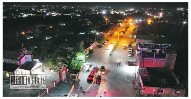 Rehabilita ayuntamiento 82 luminarias en la cabecera municipal de Huetamo