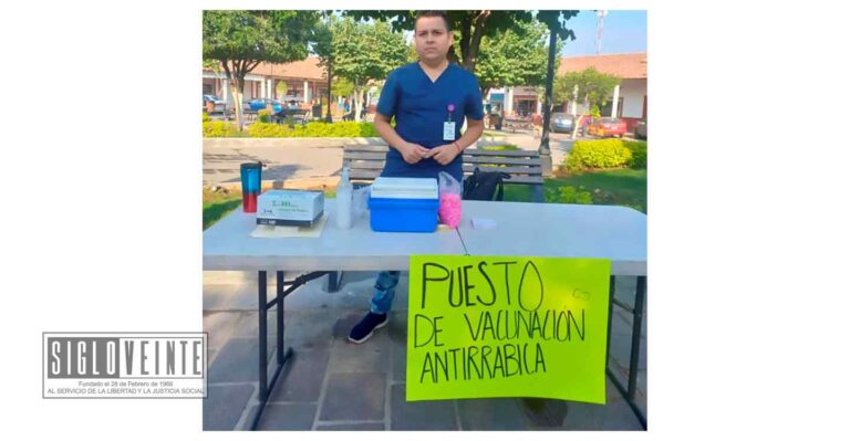 Despliegan brigadas de vacunación antirrábica casa en los municipios de Huetamo, San Lucas y Tzitzio