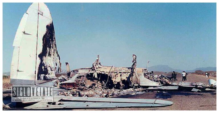 Hace 25 años, quemaron un avión en el aeropuerto de Huetamo