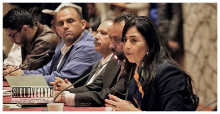 Titular de la SEE y alcalde de Carácuaro se reúnen en favor de la educación en Michoacán