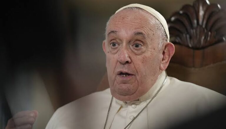 ‘Ser homosexual no es un delito’: Papa Francisco