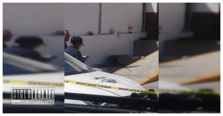 Localizan a mujer muerta afuera de un Oxxo de Uruapan