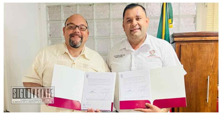 Memo Torres firma convenio para la llegada a Churumuco de una Unidad Virtual de Extensión Universitaria