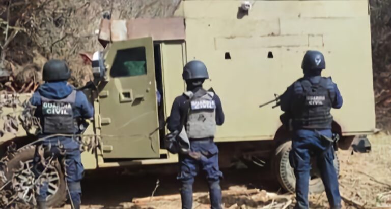 Guardia Civil localiza y asegura 2 vehículos con blindaje artesanal