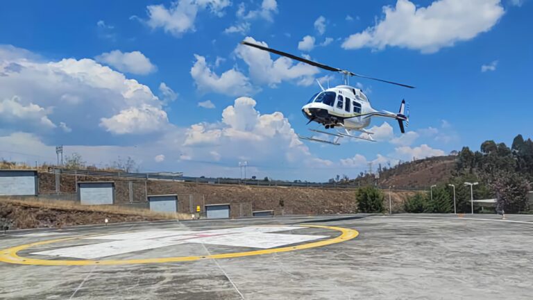 Mujer embarazada fue trasladada de Huetamo a Morelia por complicaciones cardíacas