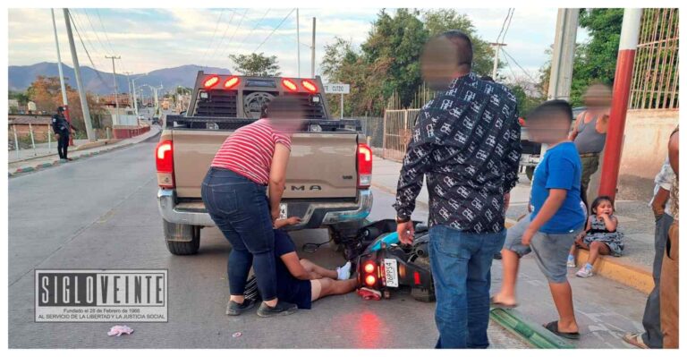 Motocicleta choca con camioneta en la Avenida madero Norte de Huetamo
