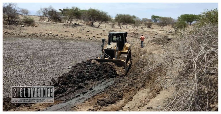Gonzalo Nares impulsa construcción de bordos y brechas para beneficio de campesinos y ganaderos del municipio de Nocupétaro