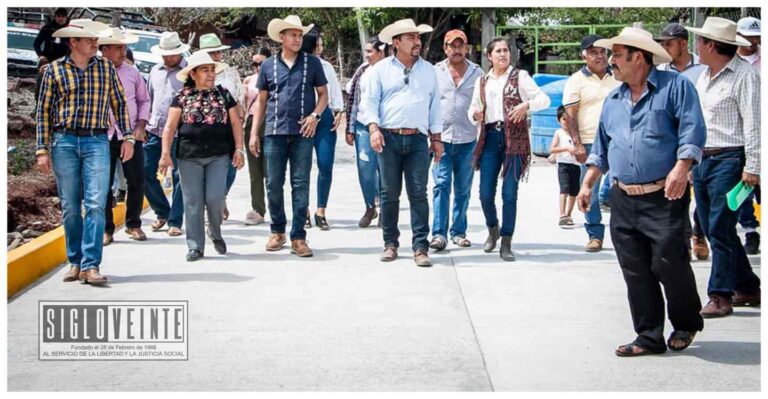 Inaugura Cornelio Ríos la pavimentación de calle en Lajas del Bosque, beneficiando a los niños de la comunidad