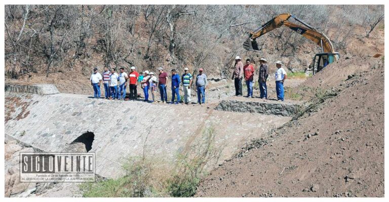 Inician los trabajos de desazolve y rehabilitación de la presa del Palmito en Nocupétaro