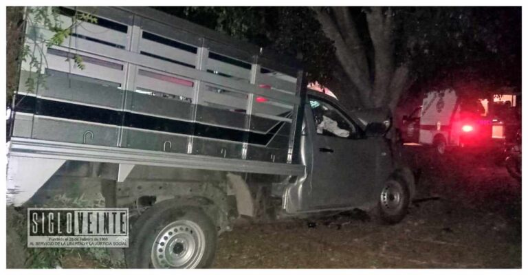Percance vehicular en la carretera federal Zitácuaro-Tuzantla, deja tres jóvenes lesionados del municipio de Juárez