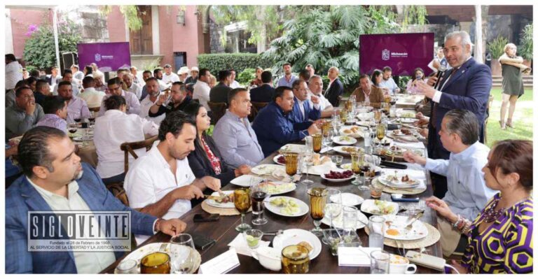 Anuncia Bedolla fondo federal de estabilización a municipios los apoyará en obra pública, alcaldes coinciden en mantener coordinación con el estado