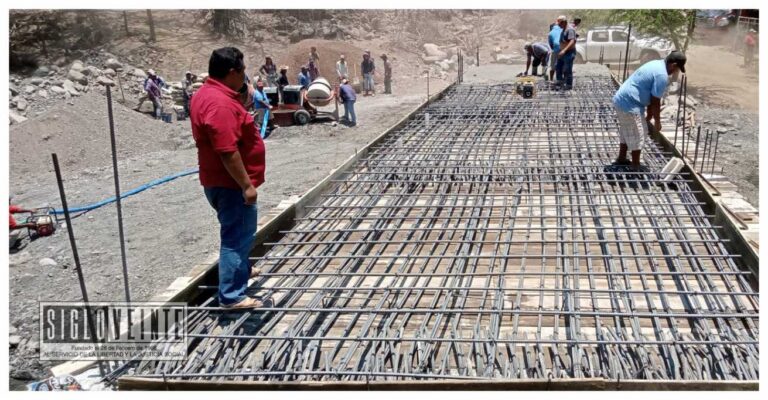 Avanza la construcción del puente vehicular de Las Trojes en Nocupétaro: Gonzalo Nares