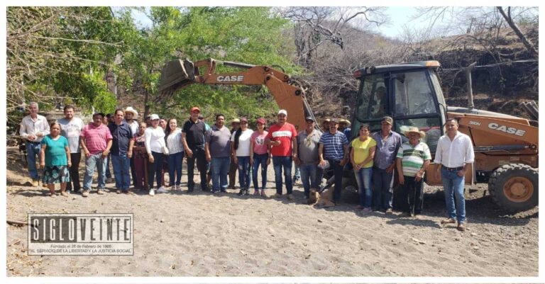 El alcalde de Nocupétaro inicia los trabajos de construcción del pozo de agua, equipamiento, depósito y red de tubería para la localidad de Santo Domingo