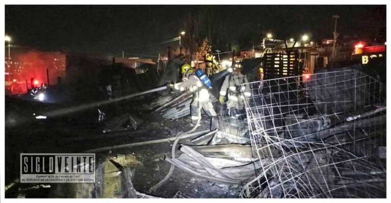 Incendio consume varias viviendas en las inmediaciones del Estadio Morelos en Morelia, sin pérdidas humanas
