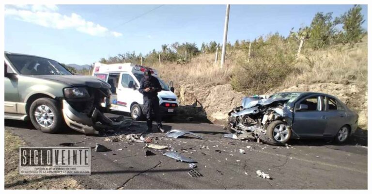 Trágico accidente en Coeneo, el Síndico Municipal choca con otro vehículo y muere una mujer
