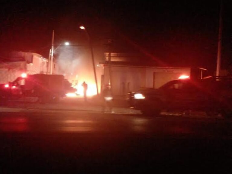 Explota coche bomba en Celaya, lesiona de gravedad a cinco elementos de la Guardia Nacional