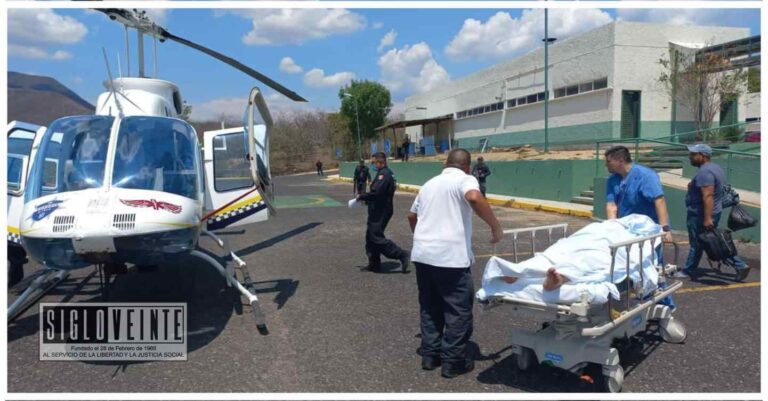 De Carácuaro a Morelia trasladan en helicóptero a mujer por complicaciones en su embarazo, presentaba un cuadro de preclamsia