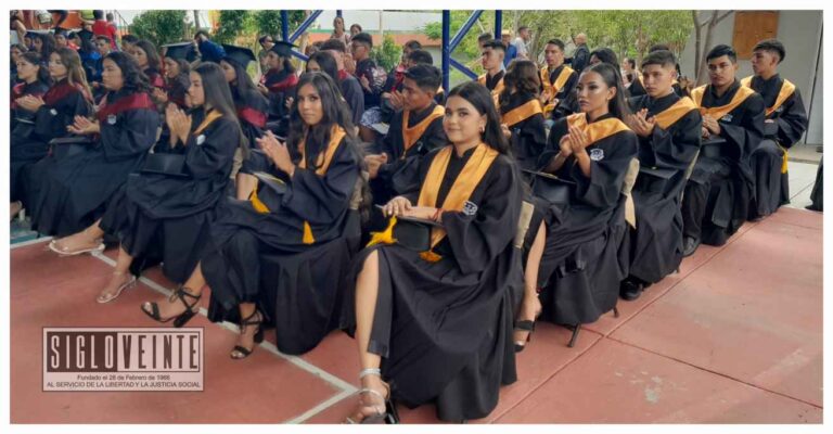 El CECyTEM 14 de Carácuaro entrega una generación más a la sociedad, una nueva promesa educativa para Michoacán