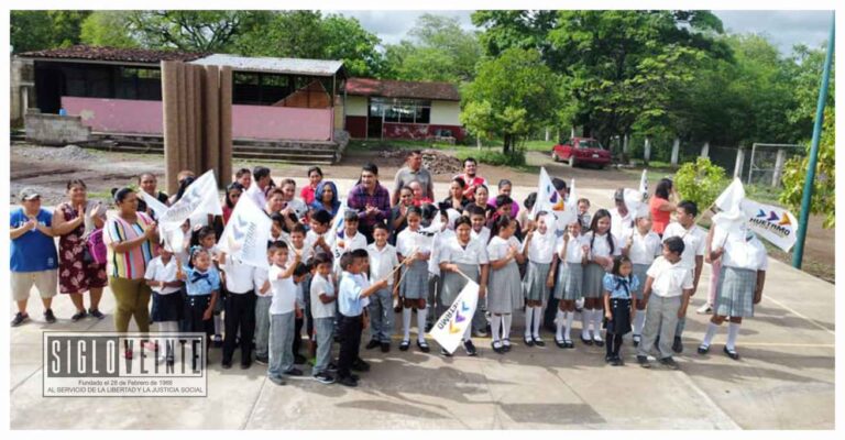 La Escuela Primaria Emiliano Zapata de Los Cuachalalates recibe inversión para mejorar su infraestructura por parte del gobierno municipal de Huetamo