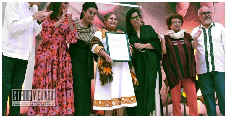 Reconocen a la artesana huetamense María Guadalupe García Ríos en el Concurso Nacional de la Cerámica en Tlaquepaque, Jalisco