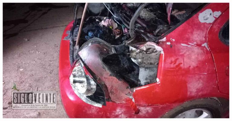 En la madrugada de este viernes en Apatzingán, lanzan explosivo desde un dron y causa daños en vehículo