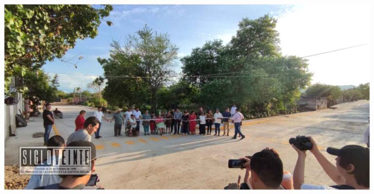 Entrega Ayuntamiento de Huetamo las pavimentaciones de las calles Ciudad Hidalgo y Zitácuaro