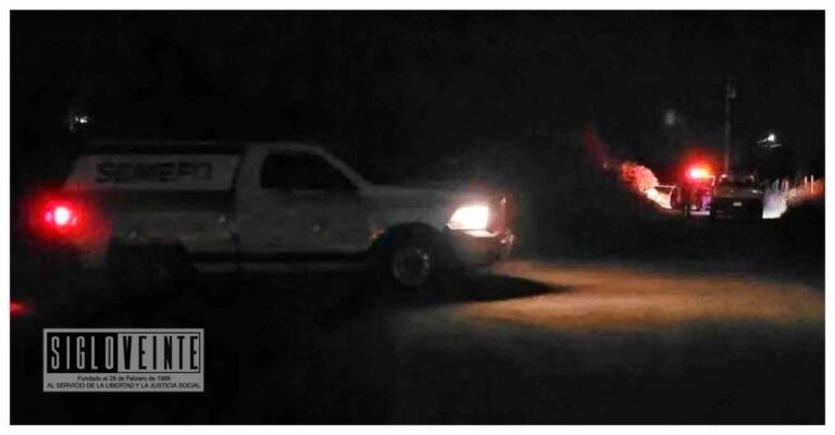 Hallan cadáver encobijado en brecha cercana a carretera en Huetamo