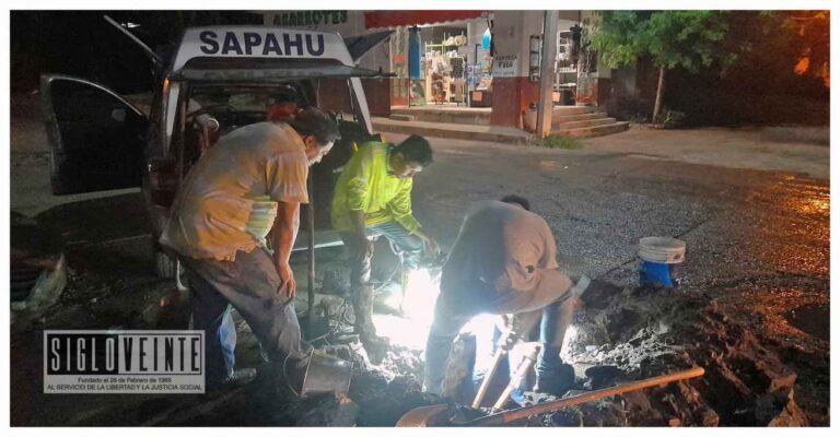 SAPA de Huetamo repara fugas de agua y cancela tomas domiciliarias de usuarios morosos de la calle Caltzontzin