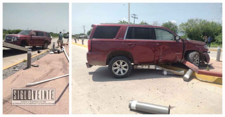 Camioneta de lujo se estrella en el acceso norte a Huetamo, el conductor huye de la escena del accidente