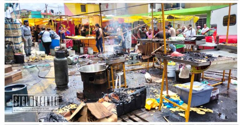 En tianguis de Morelia, estalla tanque de gas en puesto de frituras y deja varios heridos