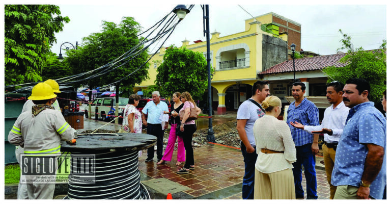 Urge que la CFE cumpla con la reparación del cableado en el centro de Huetamo: Comerciantes y vecinos