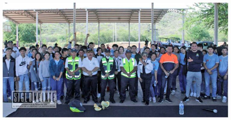 Delegación de Tránsito y Movilidad de Huetamo imparte Taller de Educación Vial y Manejo Defensivo, promovido por el gobierno municipal de Tiquicheo
